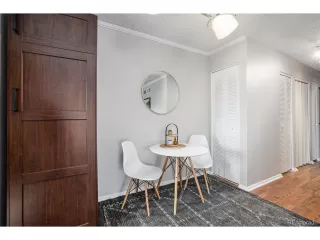 Photo #6: 9656580 Listing