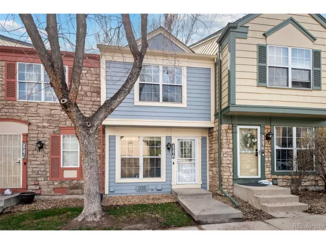 MLS: 9658814 Condo For Sale