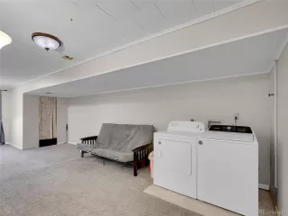 Photo #6: 9658975 Listing