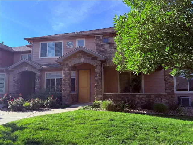 MLS: 9659991 Condo For Sale