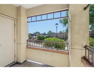 Photo #5: 9661283 Listing