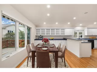 Photo #6: 9663021 Listing