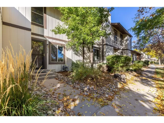 MLS: 9663272 Condo For Sale