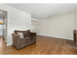Photo #4: 9663272 Listing 
