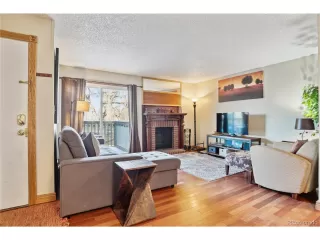 Photo #2: 9663927 Listing