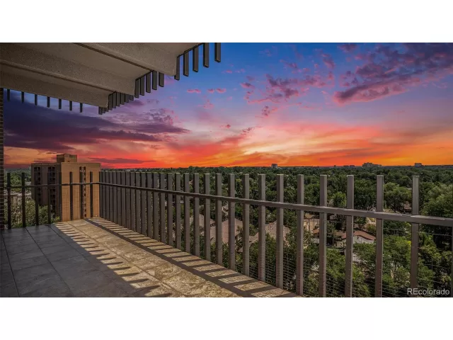 MLS: 9666566 Condo For Sale