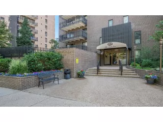 Photo #4: 9666566 Listing 