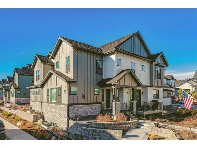 MLS: 9666627 Condo For Sale