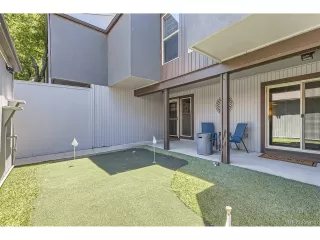 Photo #4: 9667209 Listing