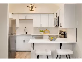 Photo #5: 9669693 Listing 