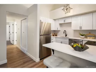 Photo #6: 9669693 Listing 