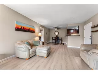 Photo #3: 9671096 Listing