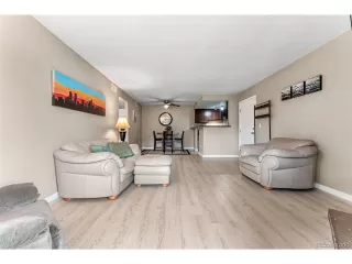 Photo #4: 9671096 Listing