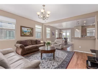 Photo #5: 9675595 Listing