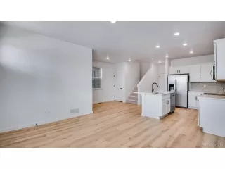 Photo #4: 9678349 Listing 