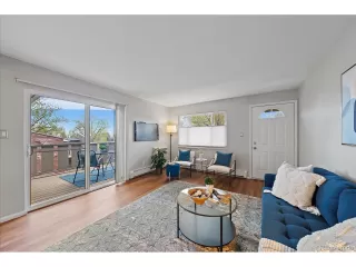 Photo #5: 9678653 Listing 