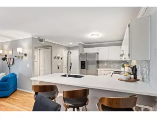 Photo #6: 9679348 Listing 