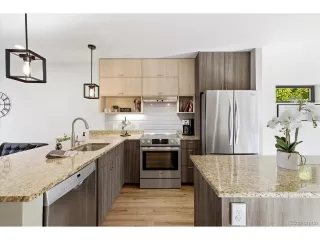 Photo #4: 9681620 Listing