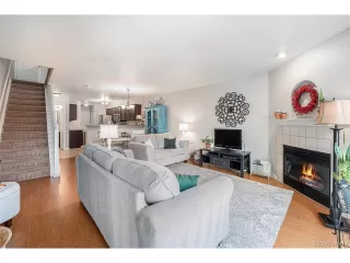 Photo #5: 9682902 Listing