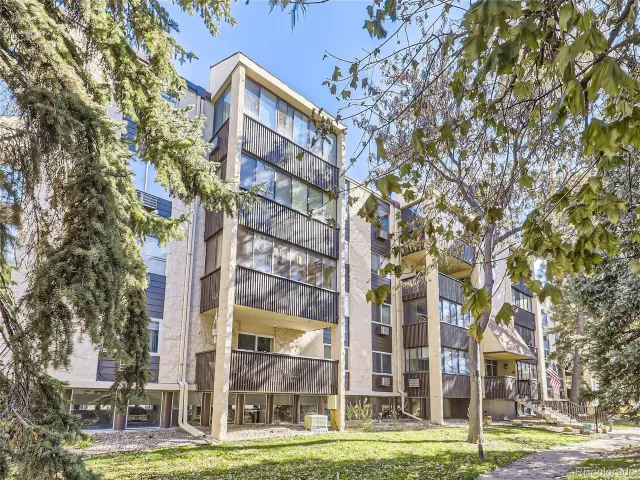 MLS: 9682953 Condo For Sale