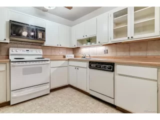 Photo #5: 9692012 Listing