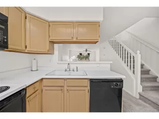 Photo #5: 9693572 Listing 