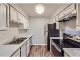 Photo #4: 9697425 Listing 