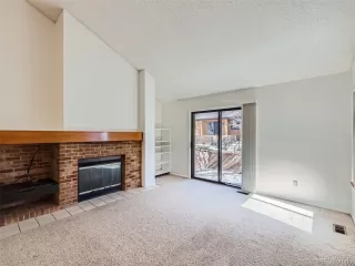 Photo #5: 9697663 Listing