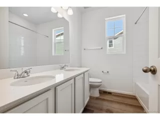 Photo #5: 9700250 Listing