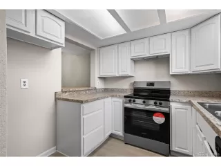 Photo #4: 9700440 Listing 