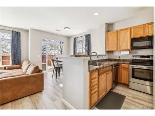 Photo #4: 9701118 Listing