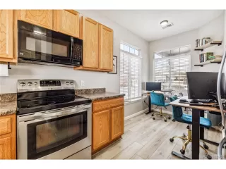 Photo #6: 9701118 Listing