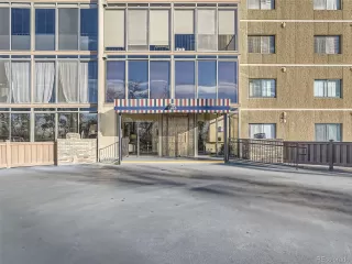 Photo #4: 9703011 Listing