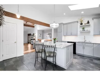 Photo #2: 9704730 Listing 