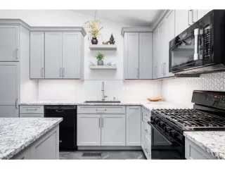 Photo #4: 9704730 Listing 