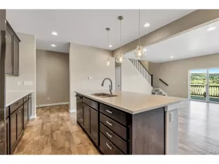 Photo #5: 9709254 Listing