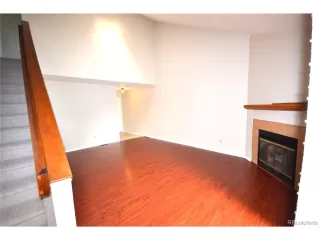 Photo #5: 9710374 Listing