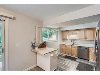 Photo #4: 9711199 Listing