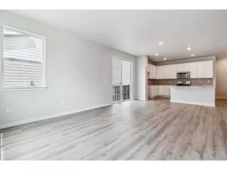 Photo #6: 9712427 Listing