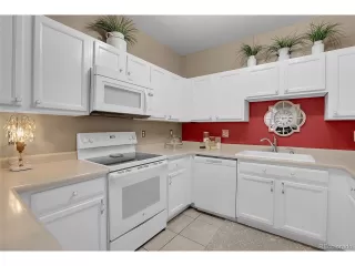 Photo #5: 9712709 Listing