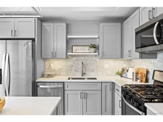 Photo #6: 9713796 Listing