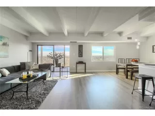 Photo #4: 9716685 Listing