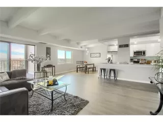 Photo #5: 9716685 Listing