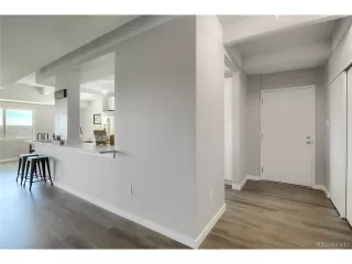 Photo #6: 9716685 Listing