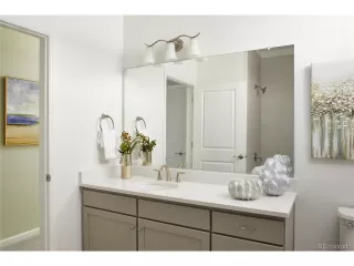 Photo #6: 9717298 Listing