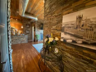 Photo #4: 9717898 Listing