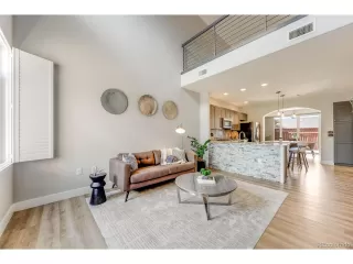 Photo #4: 9718895 Listing