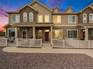 Photo #2: 9720106 Listing