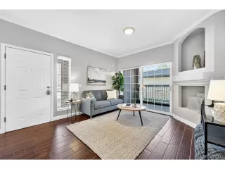 Photo #6: 9721713 Listing