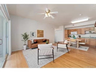 Photo #5: 9722449 Listing